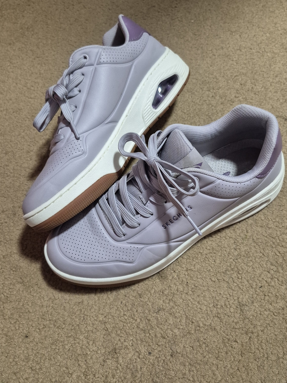 Skechers Women’s Lavender Air-Cushioned Lace-Up Sneakers